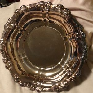 Beautiful Sheridan silver serving dish